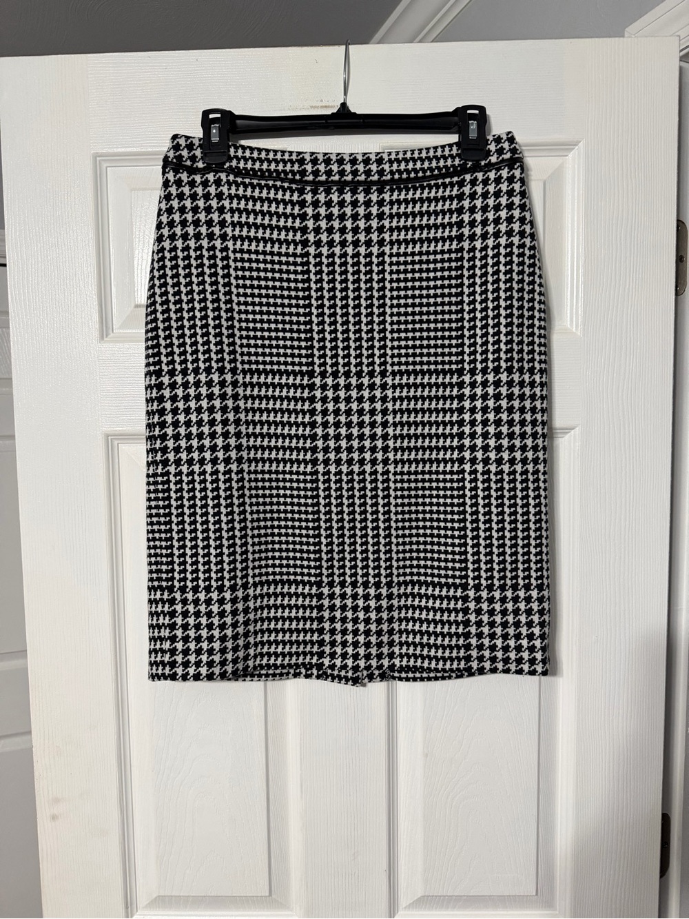 Talbots Black and White Houndstooth Pencil Skirt